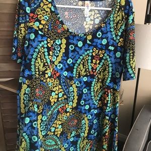 Lularoe Retro Print Perfect T